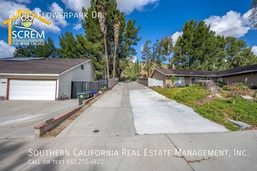 29005 Flowerpark Dr - Photo 2 of 31