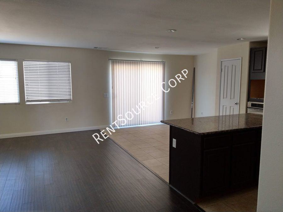 6419 Viking Way - Photo 4 of 22