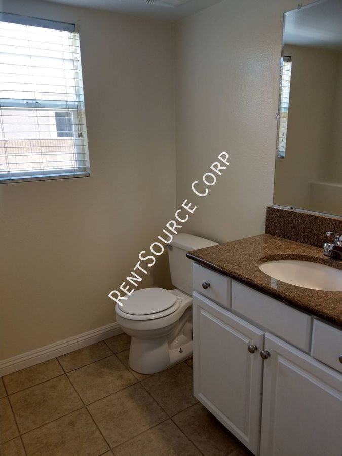 6419 Viking Way - Photo 7 of 22