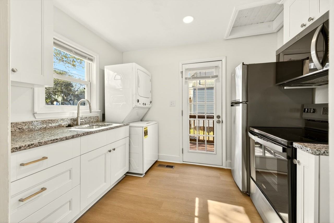 8026 E Glen Rd #1 - Photo 4 of 15