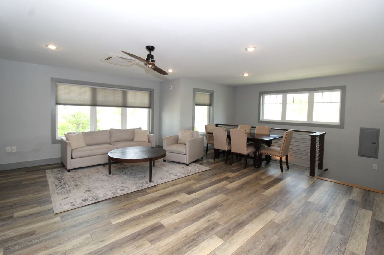 400 Sw E St #1 - Photo 6 of 16