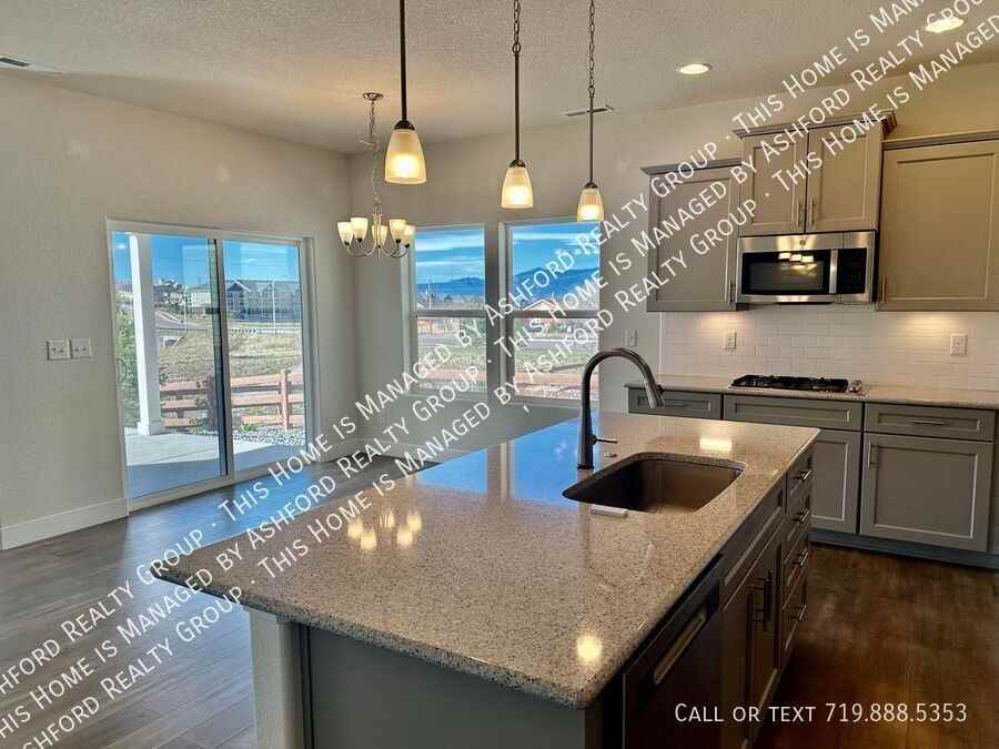 8313 Noreen Falls Dr - Photo 3 of 17