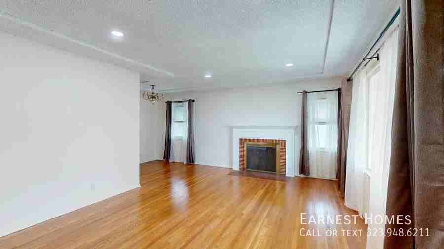 8447 Wheatland Ave - Photo 5 of 24