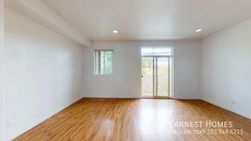 featured image of 11622 Oxnard St