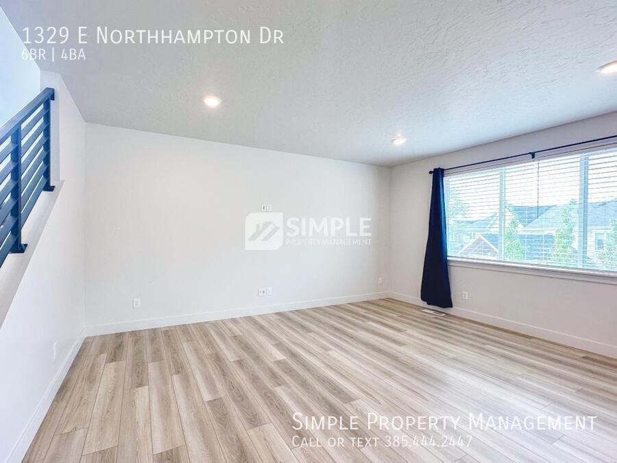 1329 E Northhampton Dr - Photo 6 of 26