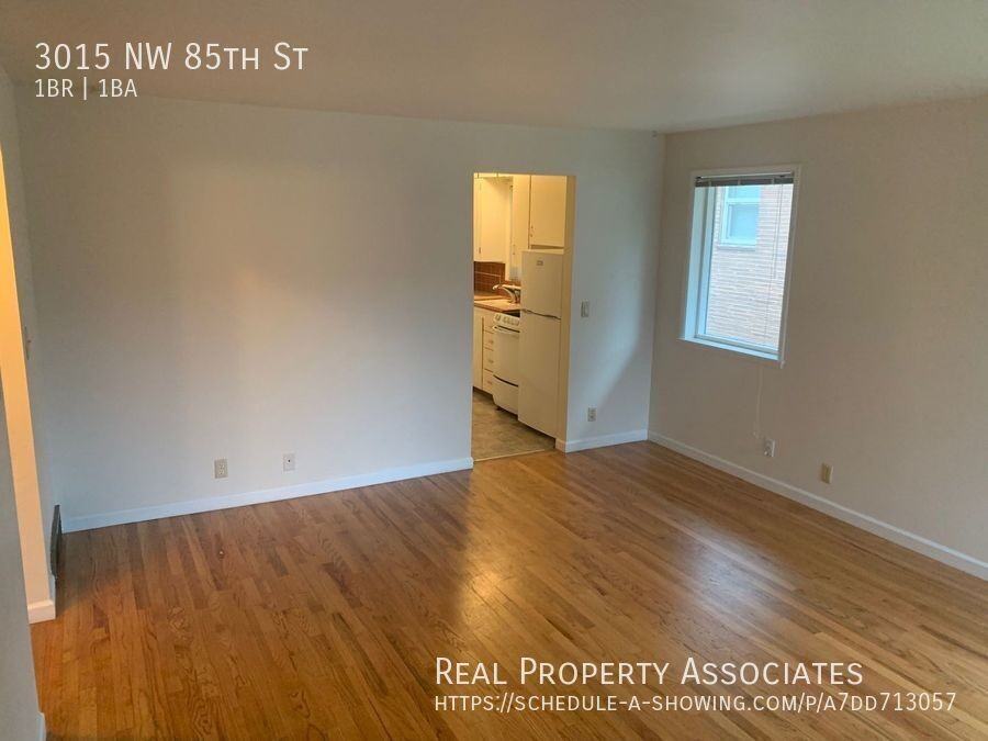 3015 Nw 85th St - Photo 4 of 23