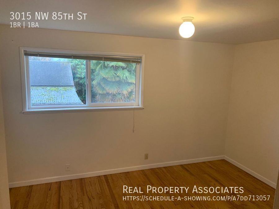 3015 Nw 85th St - Photo 7 of 23