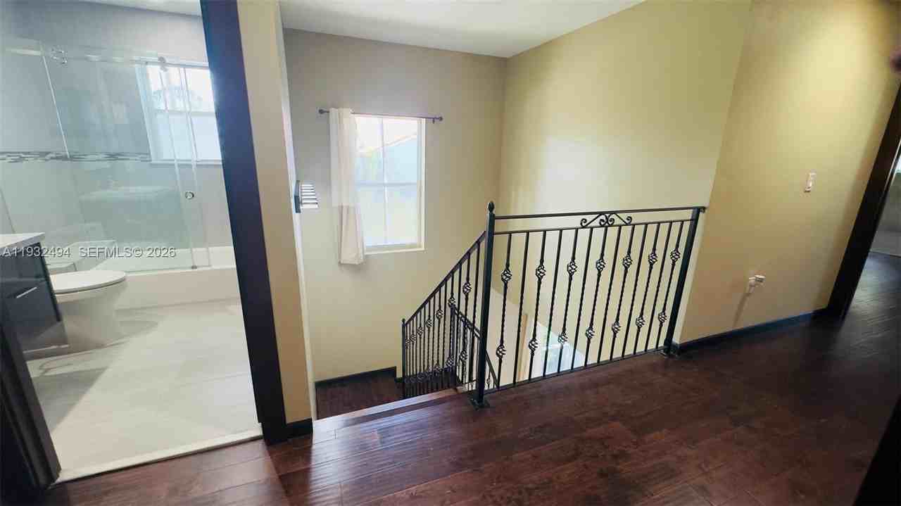 1094 Redwood Street #1094 - Photo 6 of 41