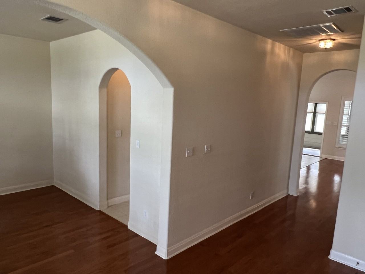 6126 Hartson - Photo 4 of 14