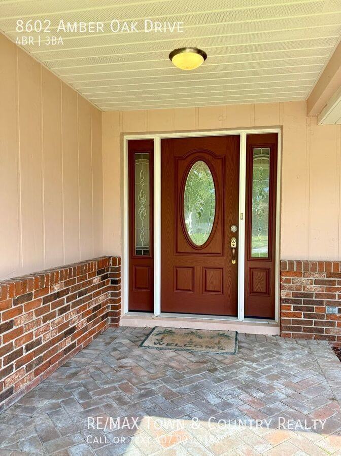 8602 Amber Oak Dr - Photo 4 of 41