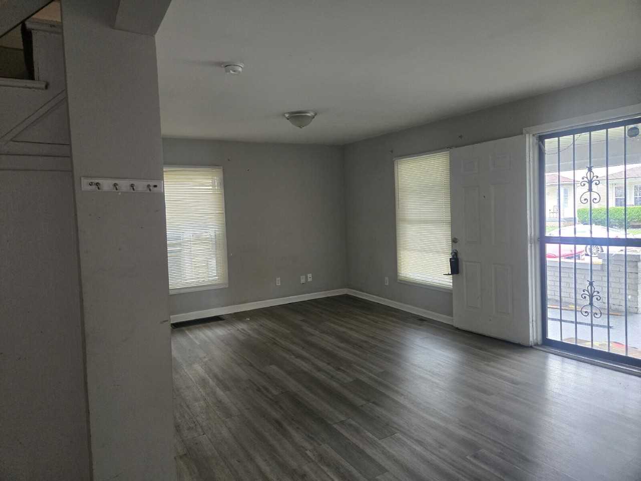 4221 Sunset Ave - Photo 5 of 6