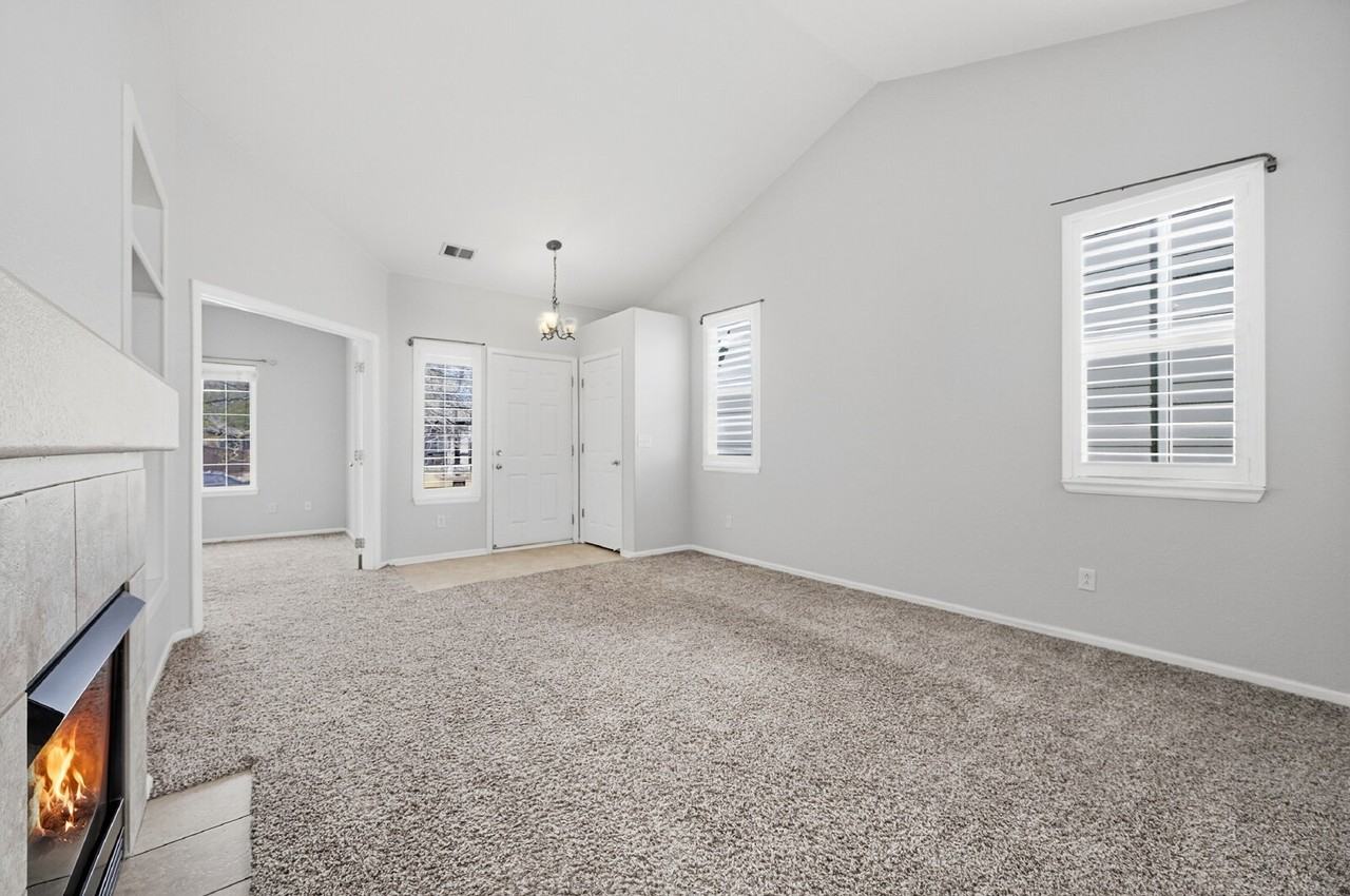 10577 Tracewood Cir - Photo 5 of 41