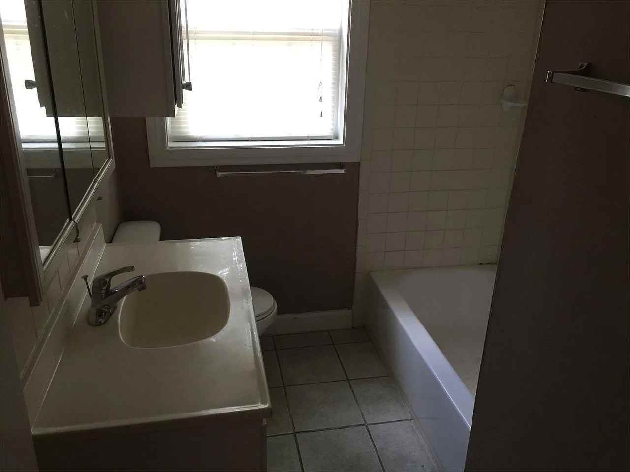 822 N Delaware Pl - Photo 7 of 8