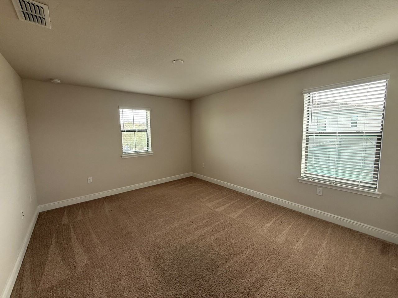 139 Angela'S Ave - Photo 6 of 14