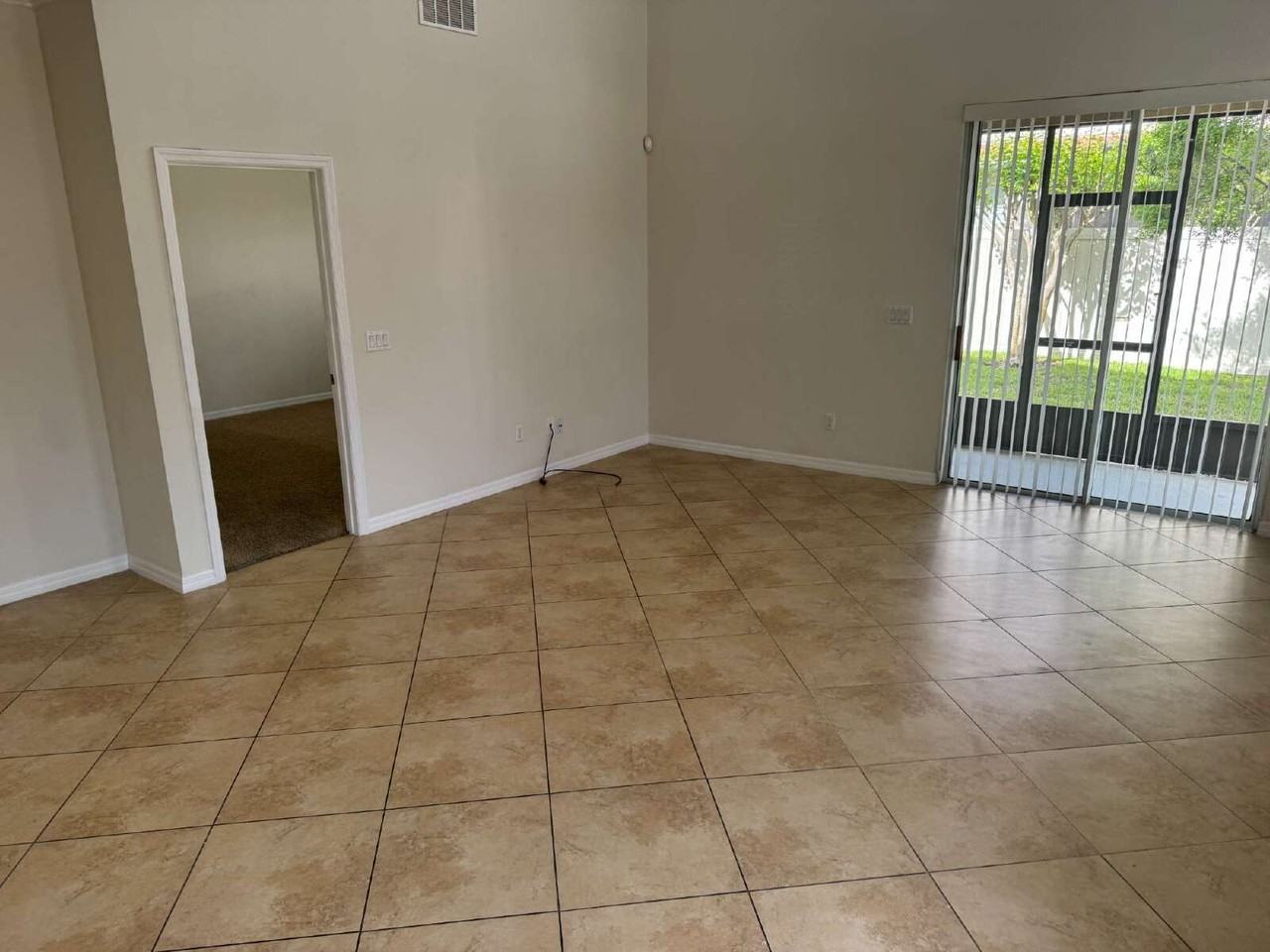 314 Terracina Dr - Photo 3 of 3