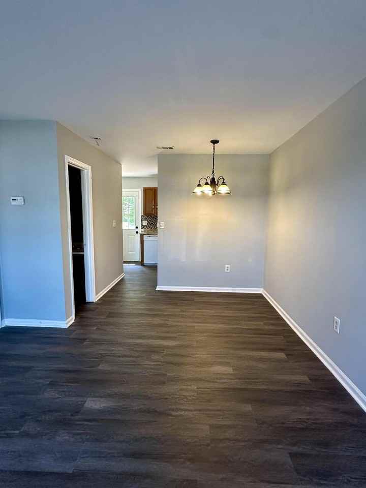3767 Oakwood Hills Dr - Photo 3 of 9