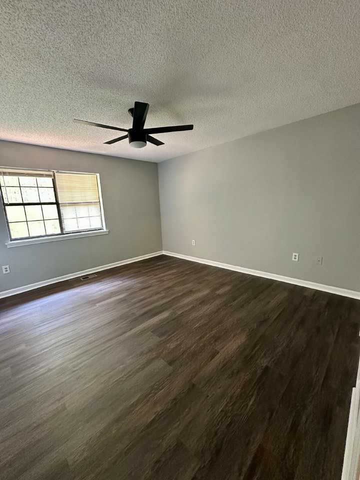 3767 Oakwood Hills Dr - Photo 6 of 9