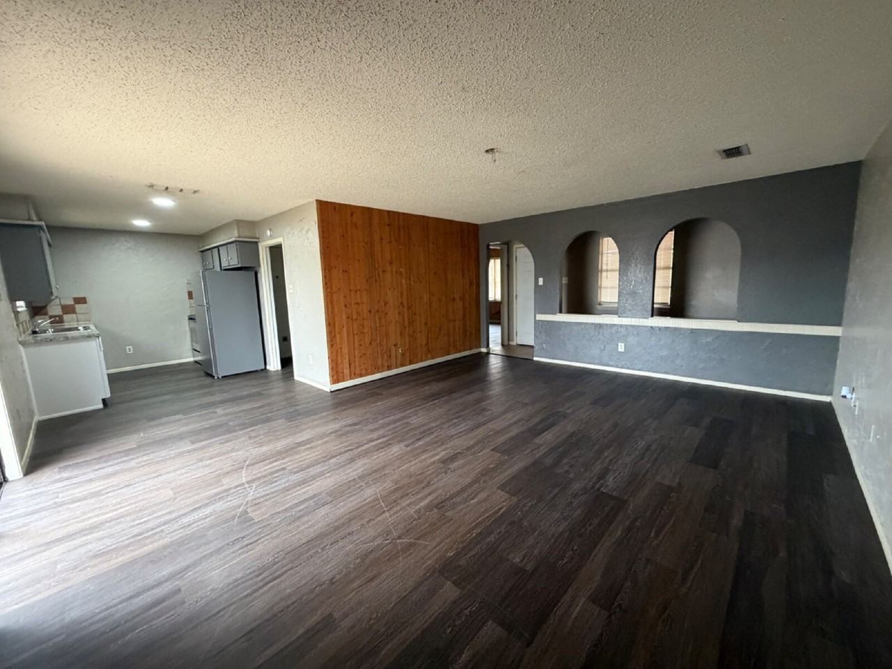 6306 28th St - Photo 3 of 9