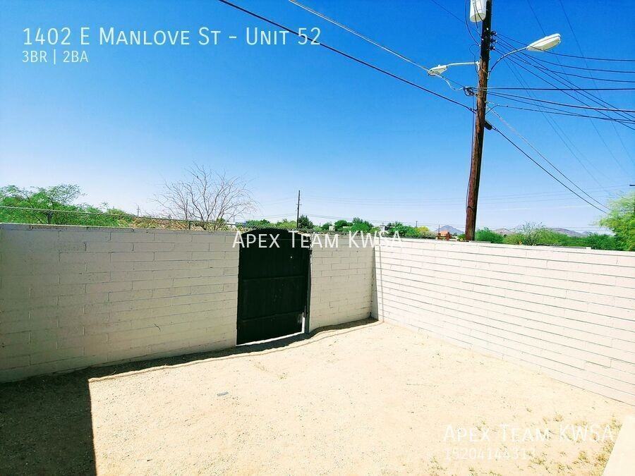 1402 E Manlove St #52 - Photo 3 of 10