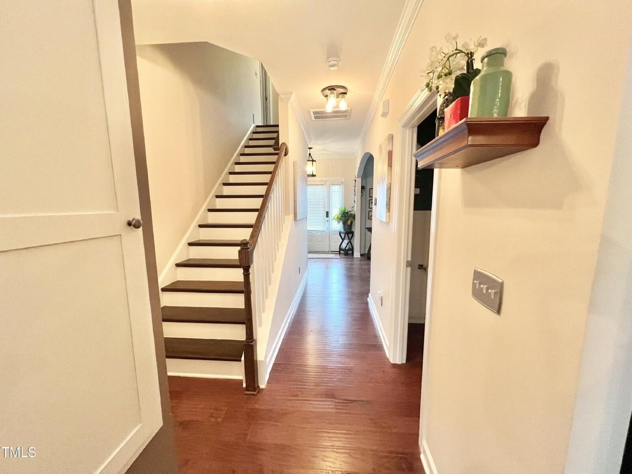 3441 S Beaver Ln - Photo 2 of 21