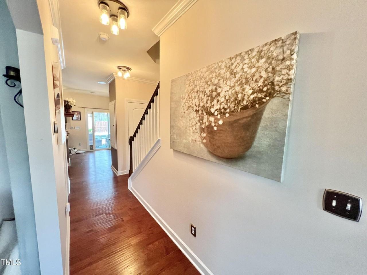 3441 S Beaver Ln - Photo 3 of 21