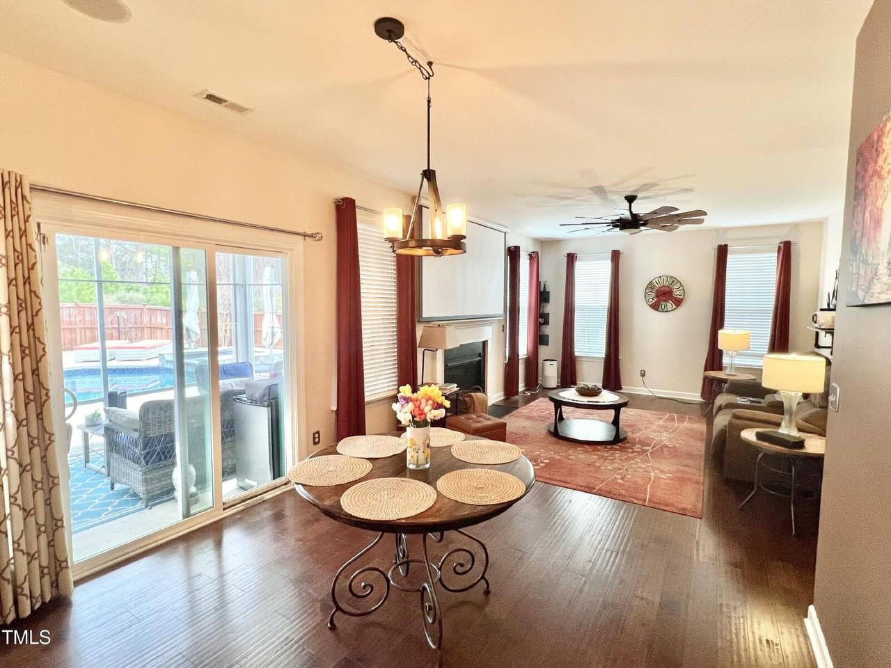 3441 S Beaver Ln - Photo 6 of 21