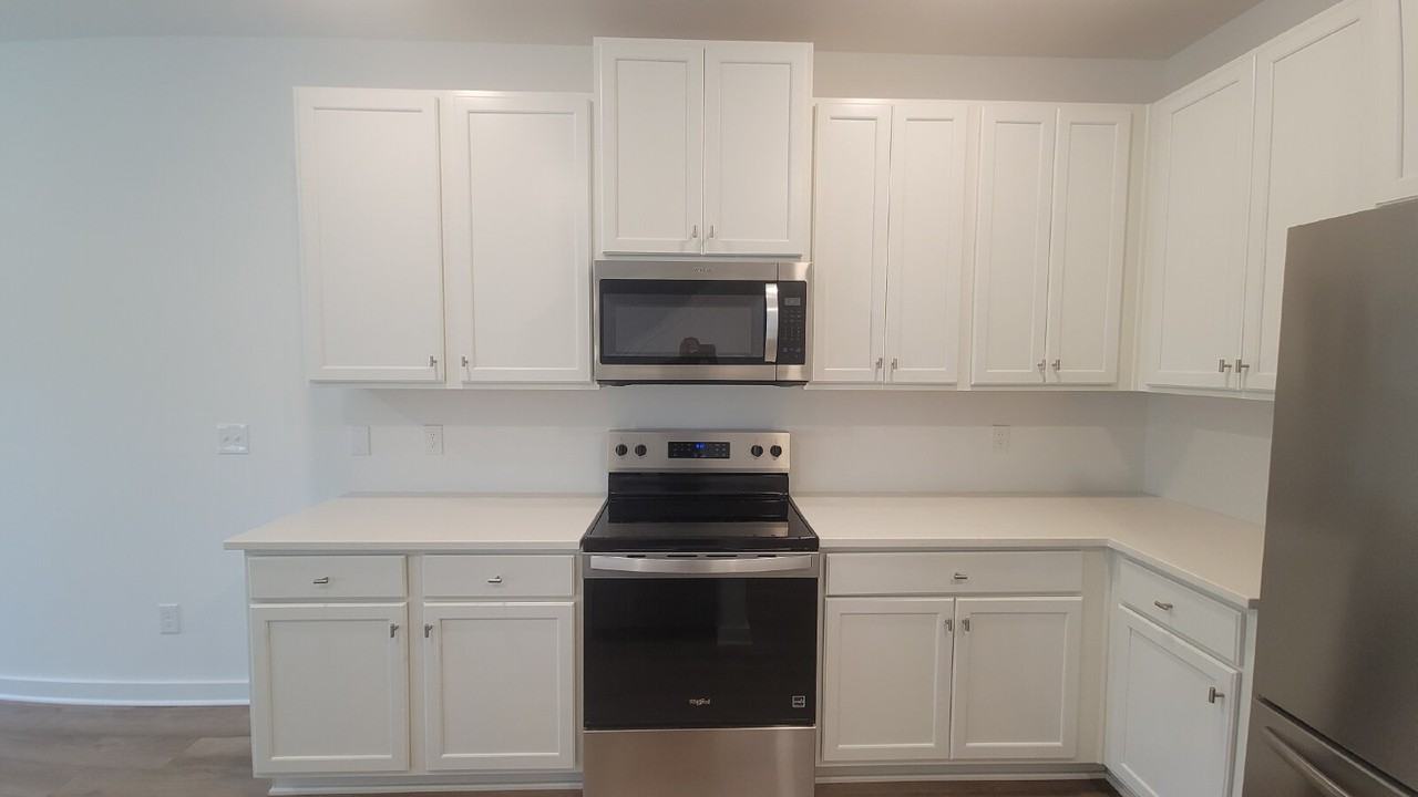 7599 Discovery Point Dr Nw - Photo 7 of 26