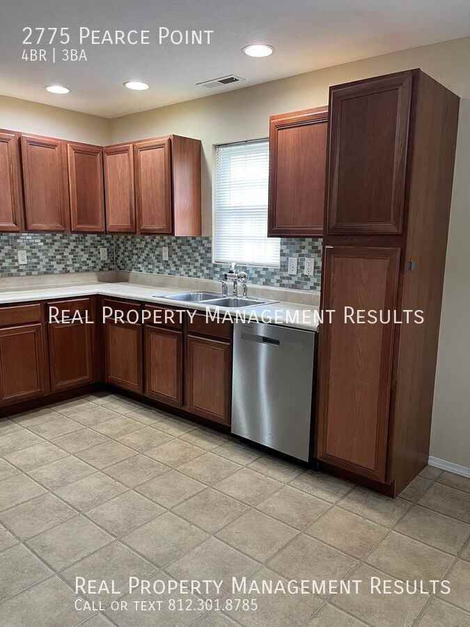 2775 Pearce Pt - Photo 6 of 17