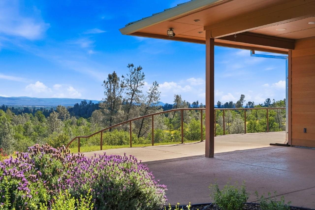 23083 Elk Trl E - Photo 3 of 44