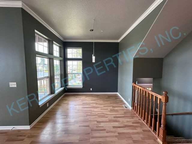 512 Se Espinosa St - Photo 2 of 26