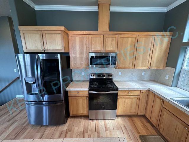 512 Se Espinosa St - Photo 7 of 26