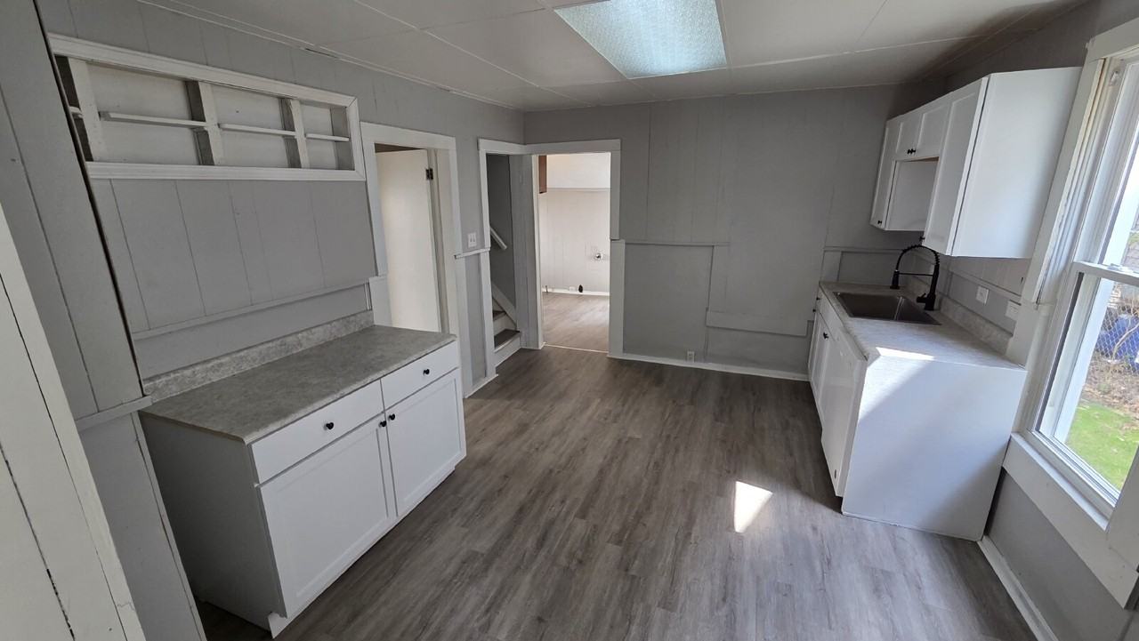 2183 W 81st St - Photo 2 of 13