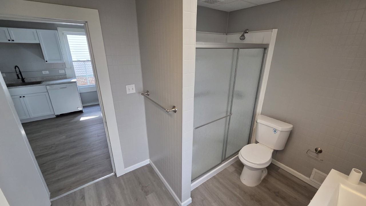 2183 W 81st St - Photo 4 of 13