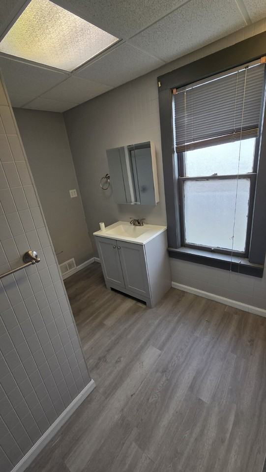 2183 W 81st St - Photo 5 of 13