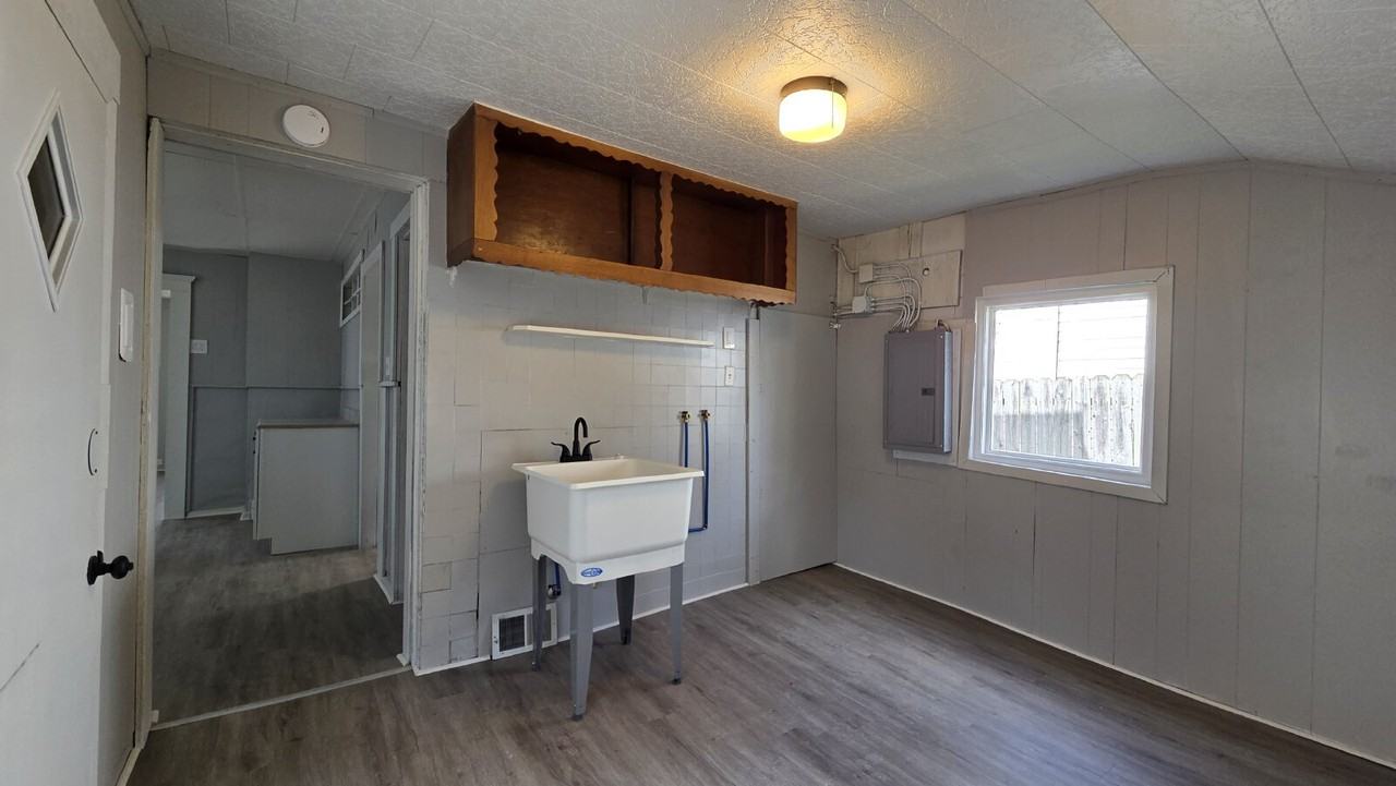 2183 W 81st St - Photo 6 of 13