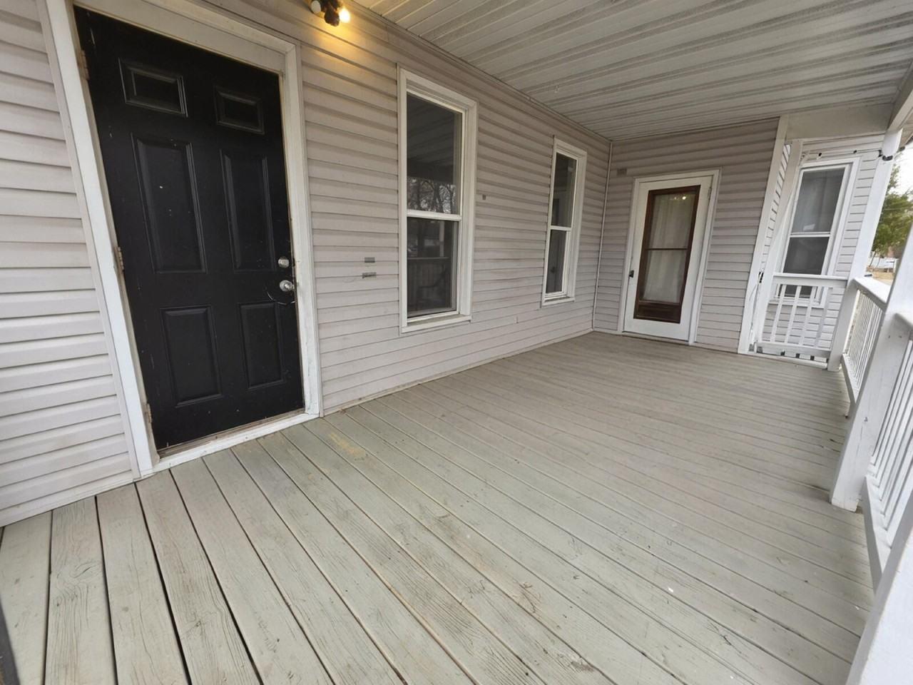 412 Congress St - Photo 2 of 9