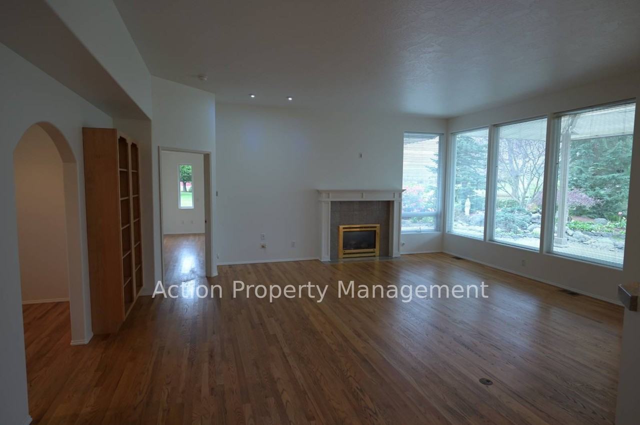 83 Seahawk Dr - Photo 4 of 39