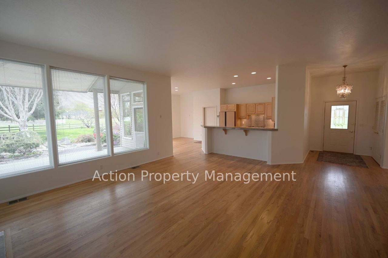 83 Seahawk Dr - Photo 6 of 39