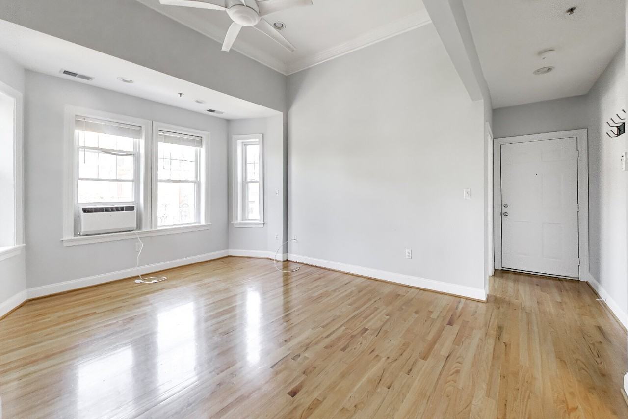 1929 1st St Nw #204 - Photo 4 of 14