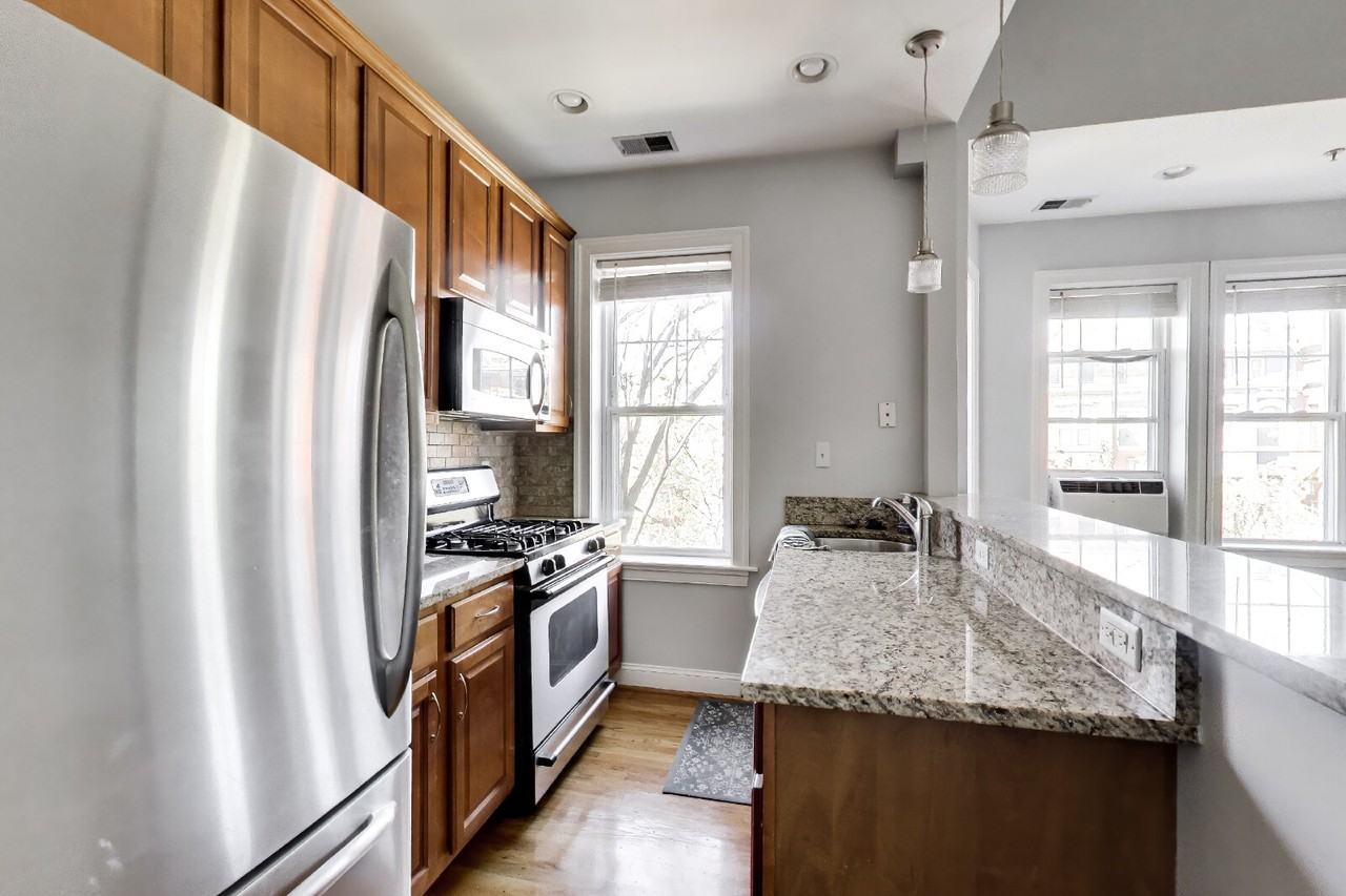 1929 1st St Nw #204 - Photo 6 of 14