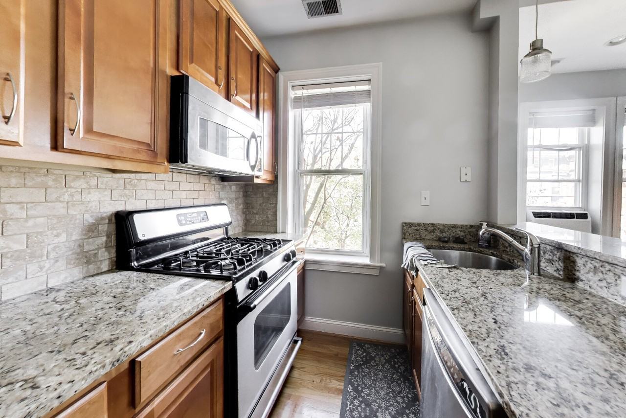 1929 1st St Nw #204 - Photo 7 of 14