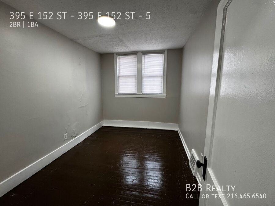 395 E 152 ST - 395 E 152 ST #5 - Photo 5 of 21
