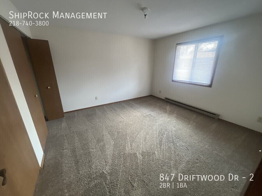 847 Driftwood Dr #2 - Photo 5 of 11