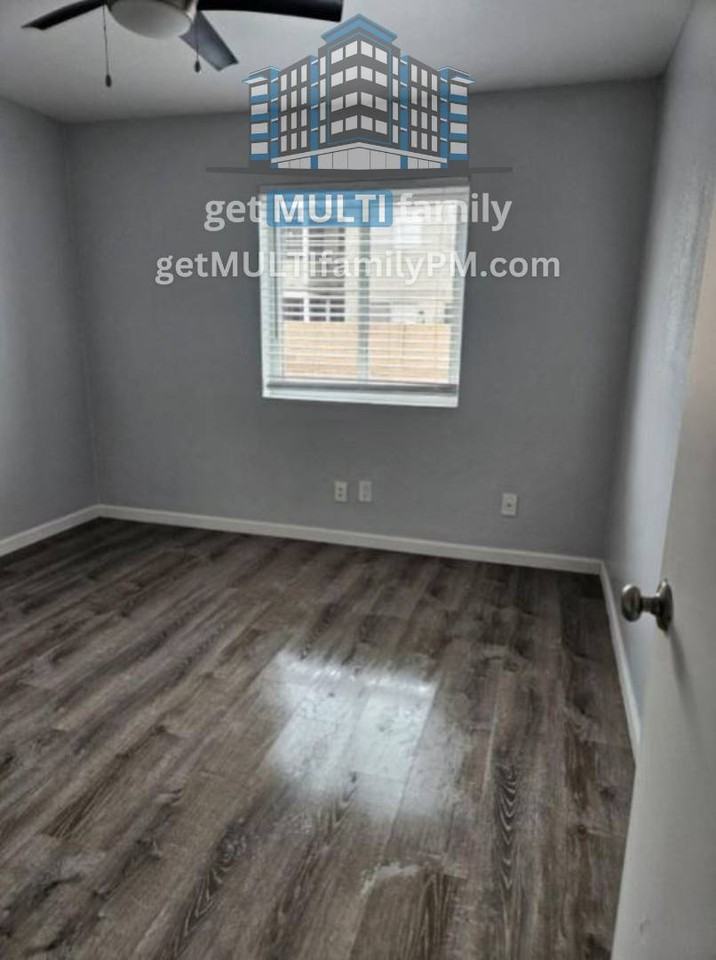 1925 E Hayden Ln #102 - Photo 3 of 9