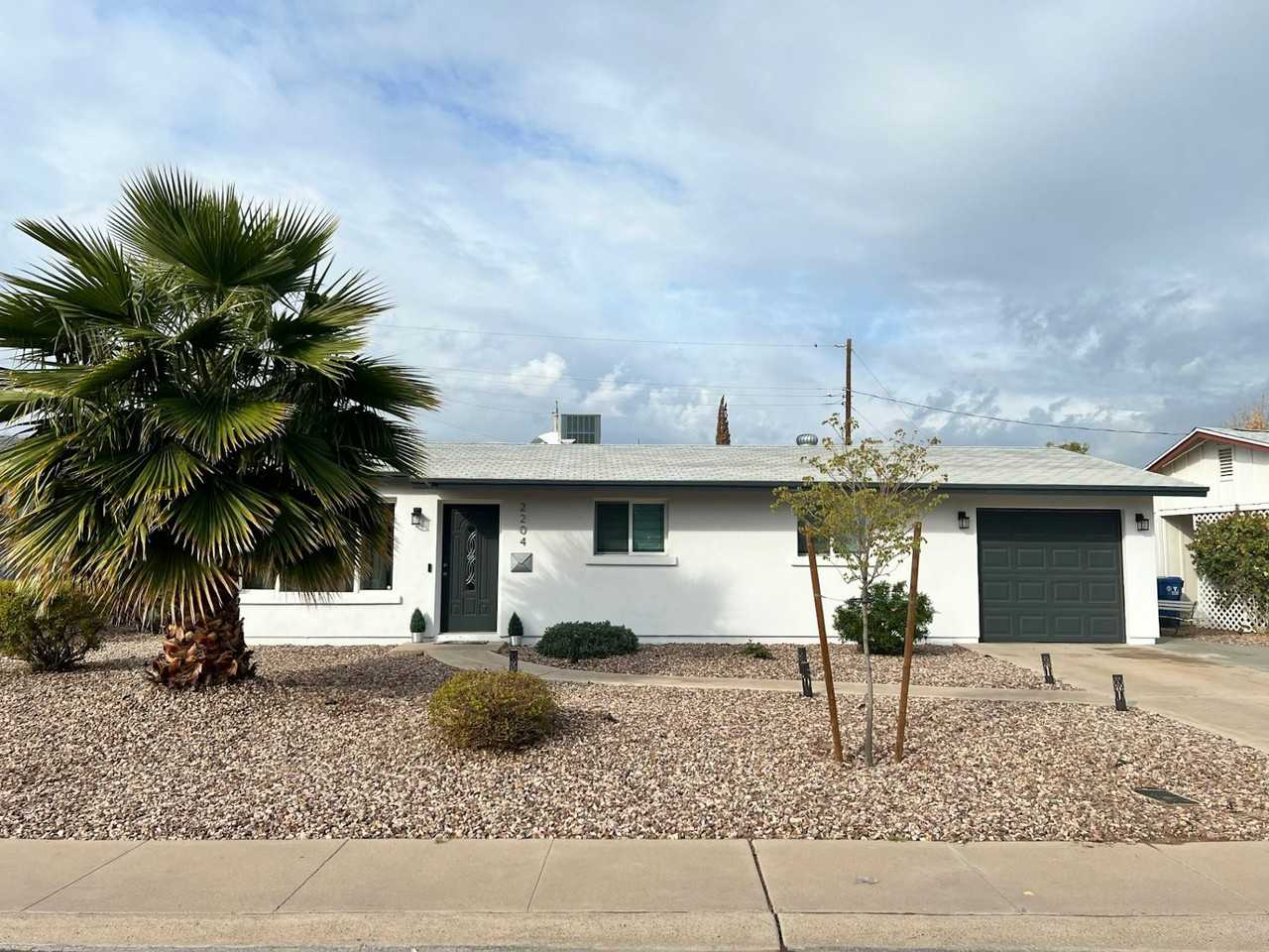 2204 North Normal Avenue - Photo 2 of 23