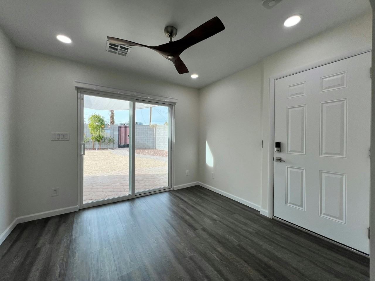 2204 North Normal Avenue - Photo 3 of 23