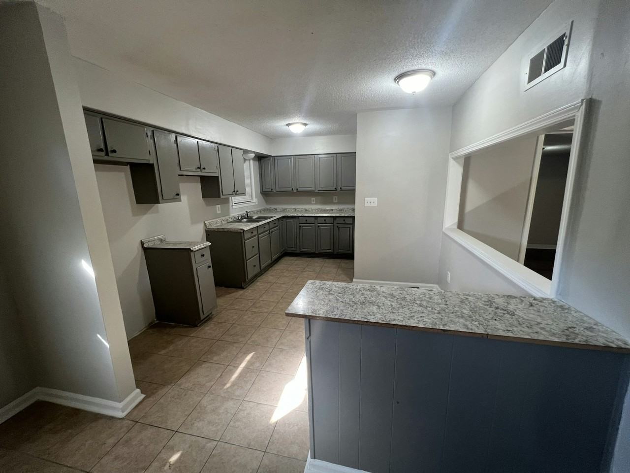 609 Semple Avenue - Photo 2 of 10