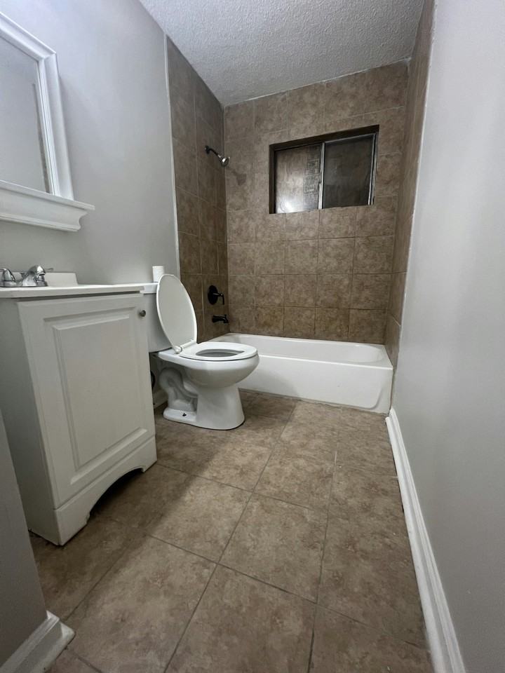 609 Semple Avenue - Photo 3 of 10