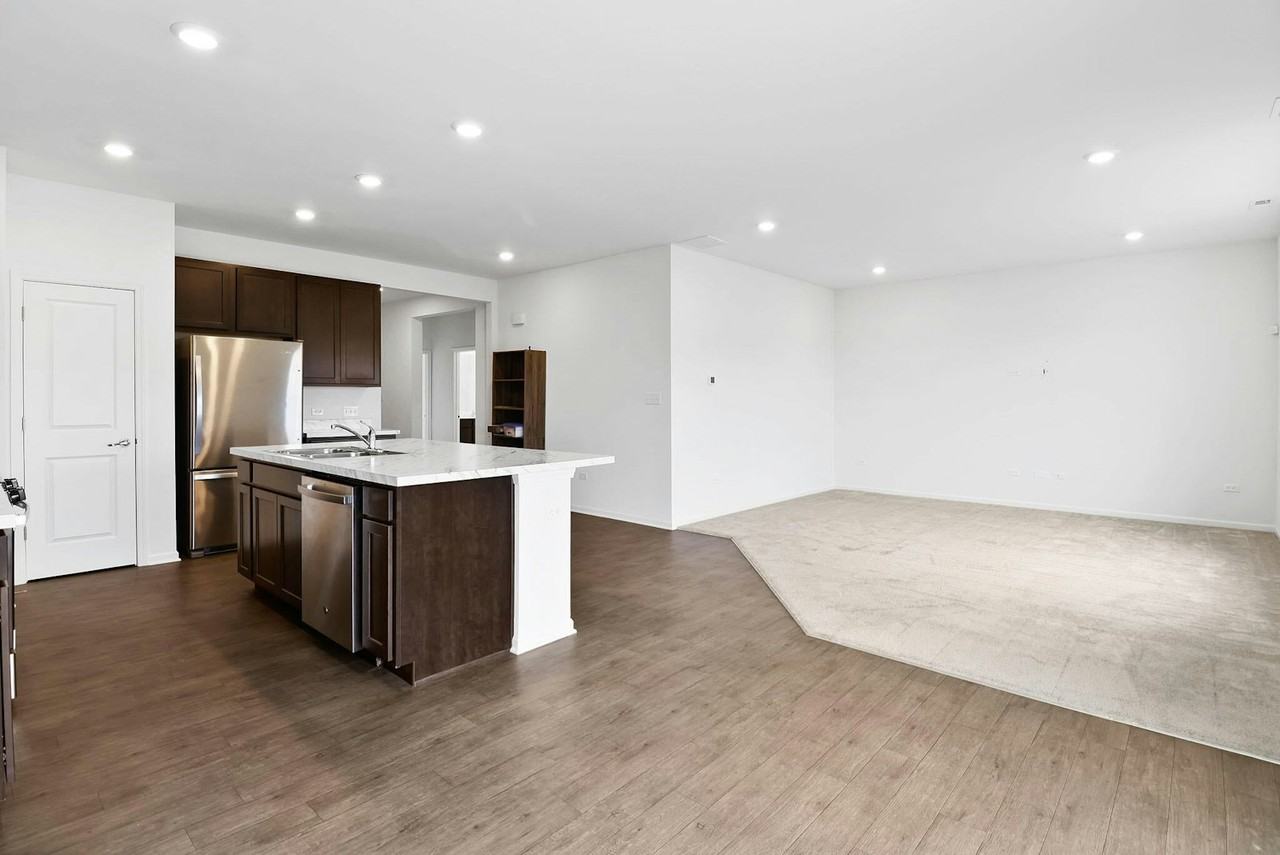 11652 Thomas Street - Photo 2 of 11