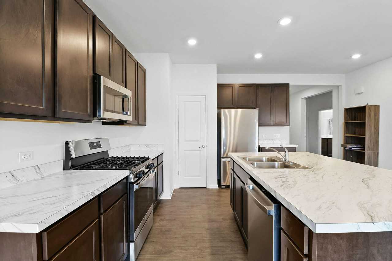 11652 Thomas Street - Photo 3 of 11